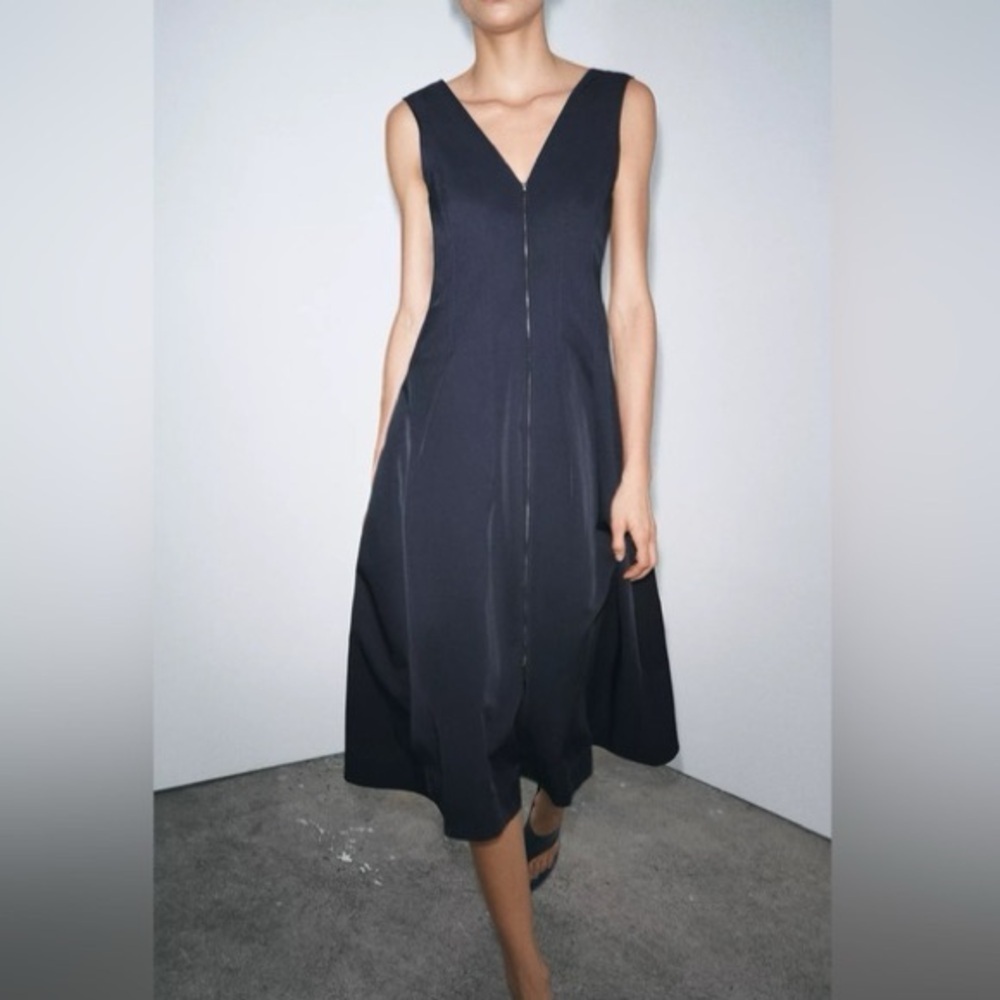 Zara collection  ZIP-UP MIDI DRESS  NWT
 , sz : large